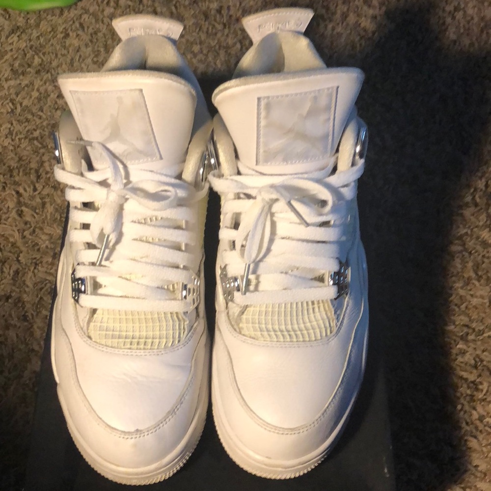 Pure Money Jordan 4